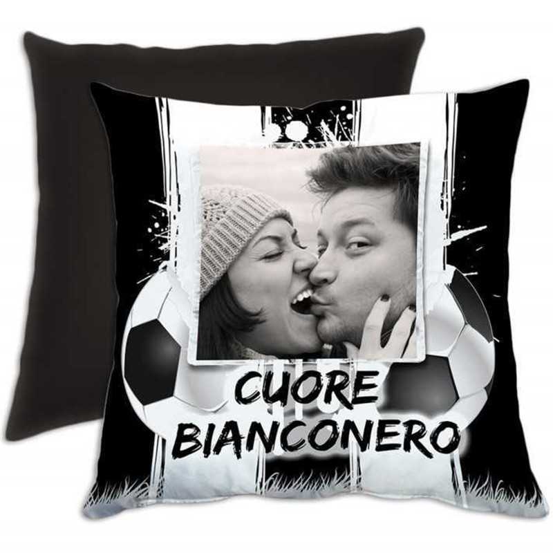 CUSCINO PERSONALIZZATO CUORE BIANCO NERO CALCIO CUSCINO PERSONALIZZATO CUORE BIANCO NERO CALCIO